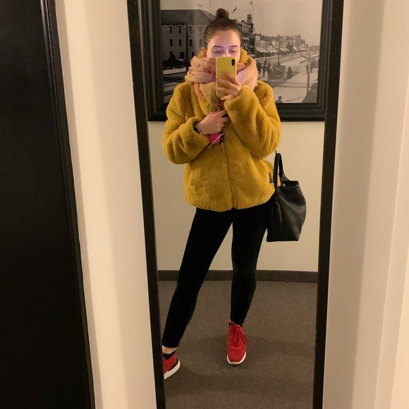 🧸💛 Cozy Chic Teddy Coat in Yellow Gold 💛🧸 - Picture 5 of 5